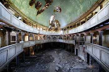 FABIANO PARISI - Il mondo che non vedo #39, Chiesa Protestante - Zeliszow (PL), 2011