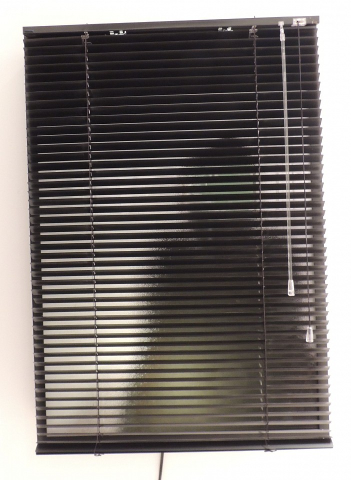 GRACIELA SACCO, El otro lado de la serie Tension Admisible, 2013
Heliography on Venetian blinds, 39 3/8 x 27 1/2 x 5 7/8 in. (100 x 70 x 15 cm)
SG-C-0091